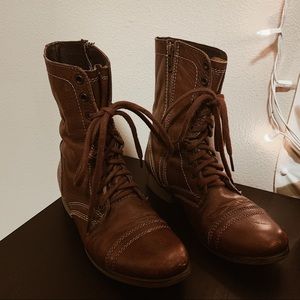 STEVE MADDEN BROWN LEATHER COMBAT BOOTS